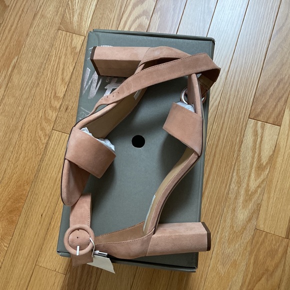 NWT H&M Premium Genuine Leather Suede Block Heel Sandals - Picture 4 of 8